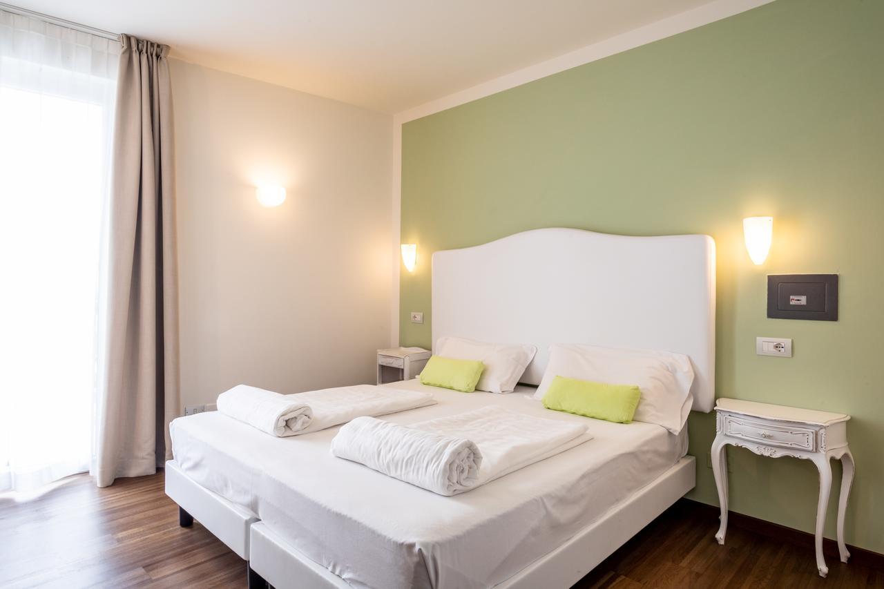 Double or Twin Room Balcony Garden View