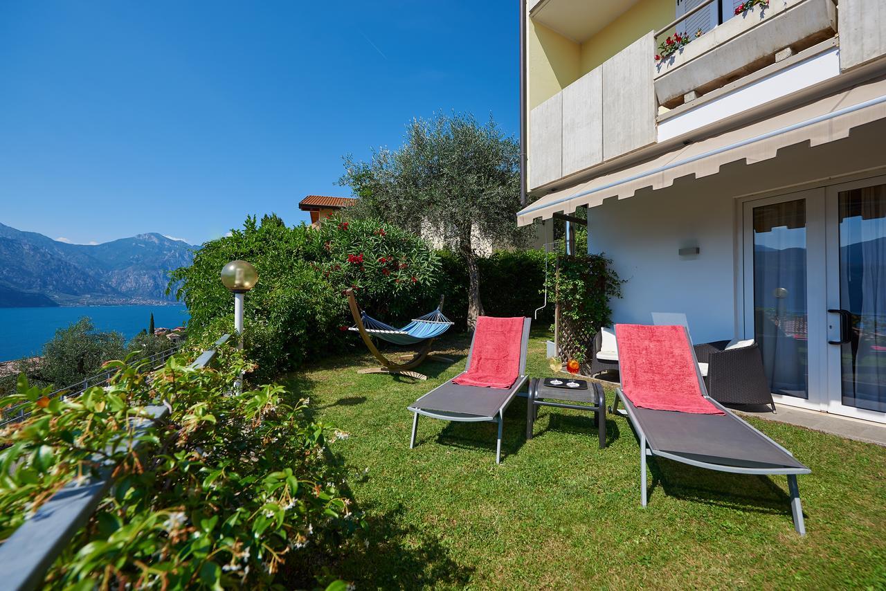 Camera Familiare con Vista Lago