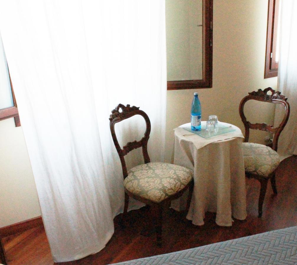 Chambre Double - Vue sur Canal