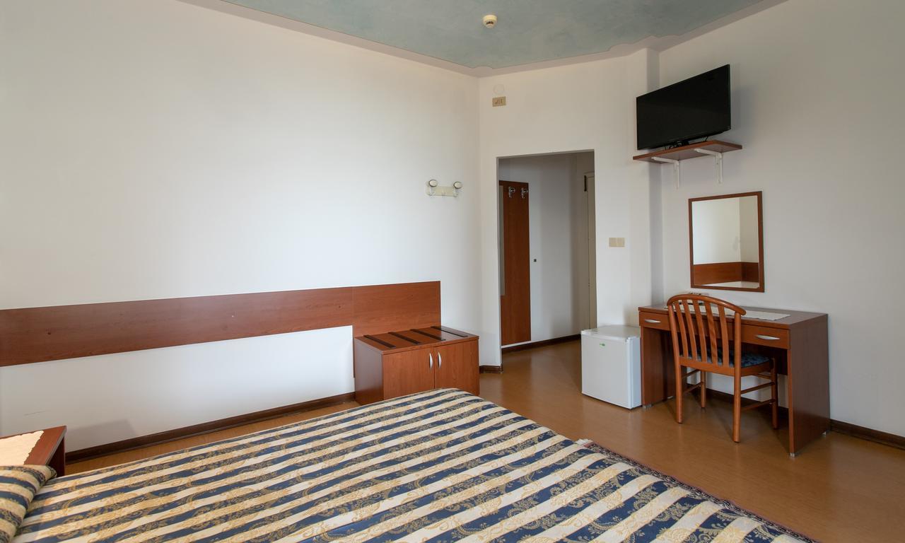Quadruple Room Sea View,665745798:JPEG