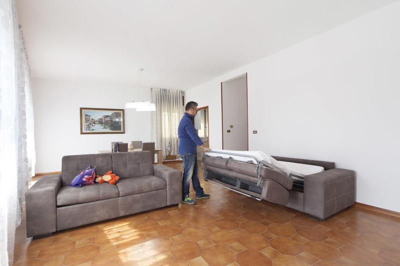 Apartment mit Balkon