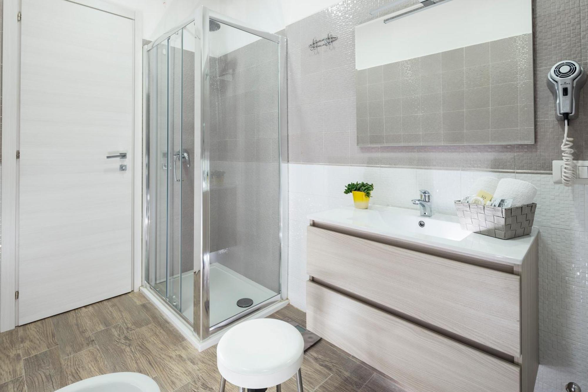 Single Room,1248609091:JPEG