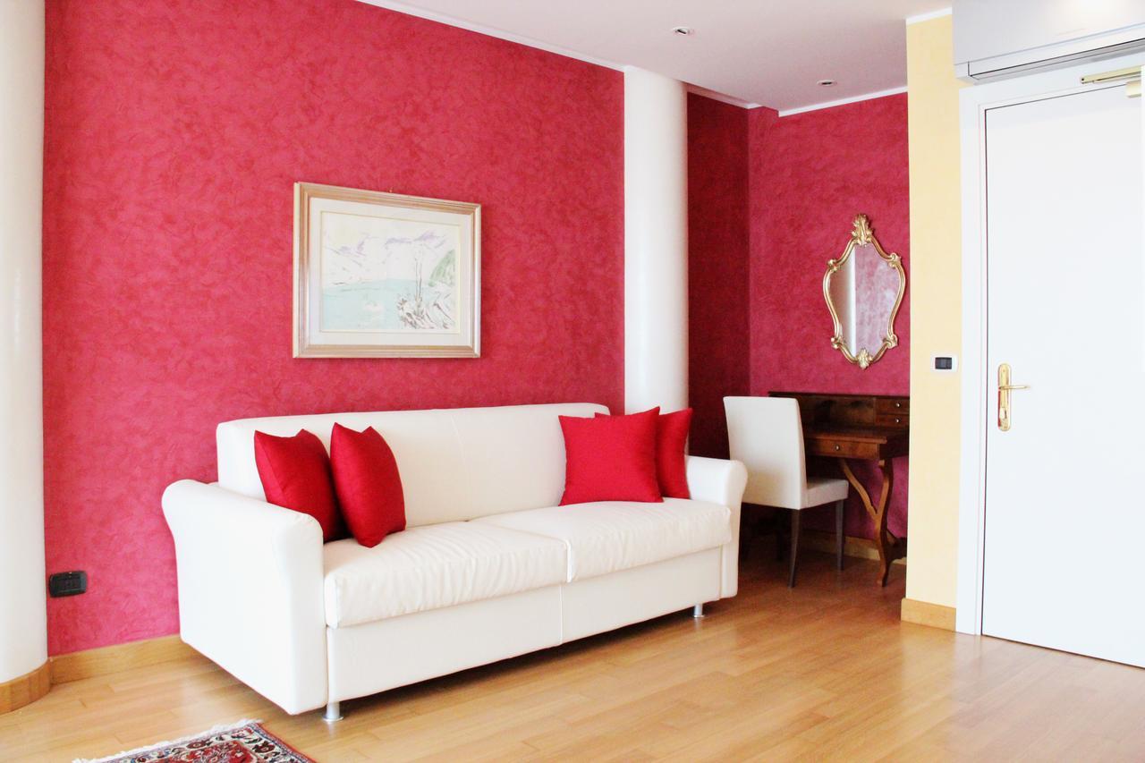Deluxe Family Suite,718421038:JPEG