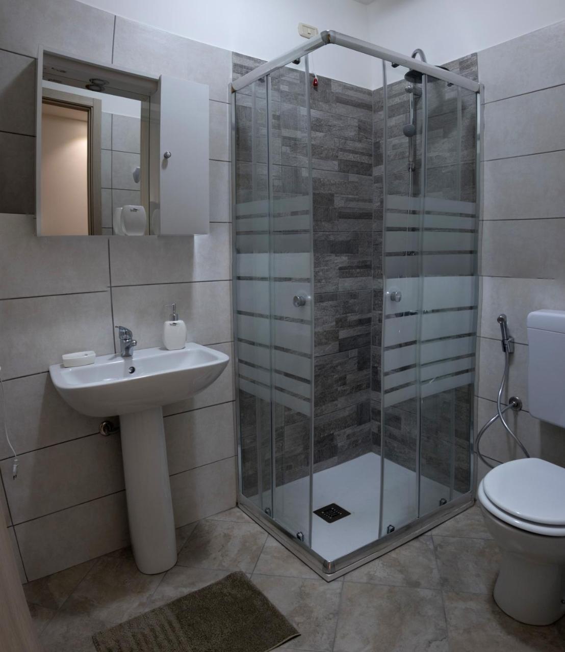 Camera Matrimoniale con Bagno Privato