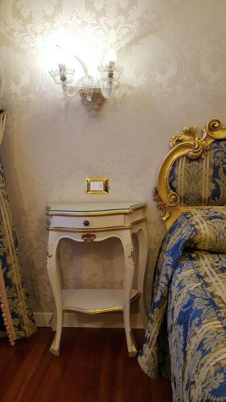 Quarto com Cama de Casal ou 2 de Solteiro