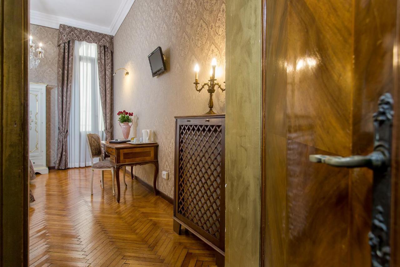 Classic Triple Room,758410105:JPEG