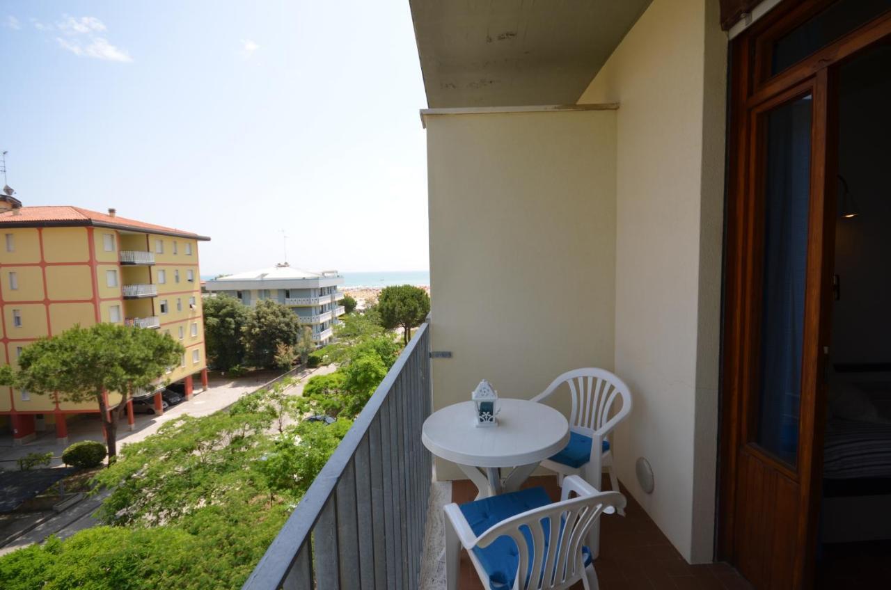 Apartment,764259424:JPEG