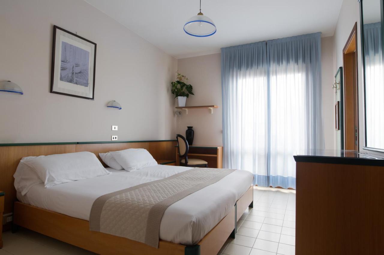 Double Room Side Sea View