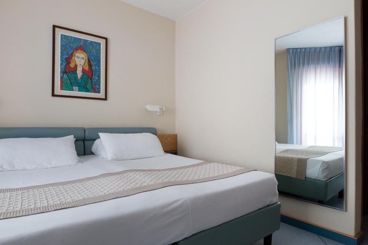Double Room Side Sea View