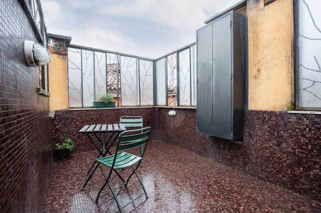 Apartment Terrace,765776830:JPEG