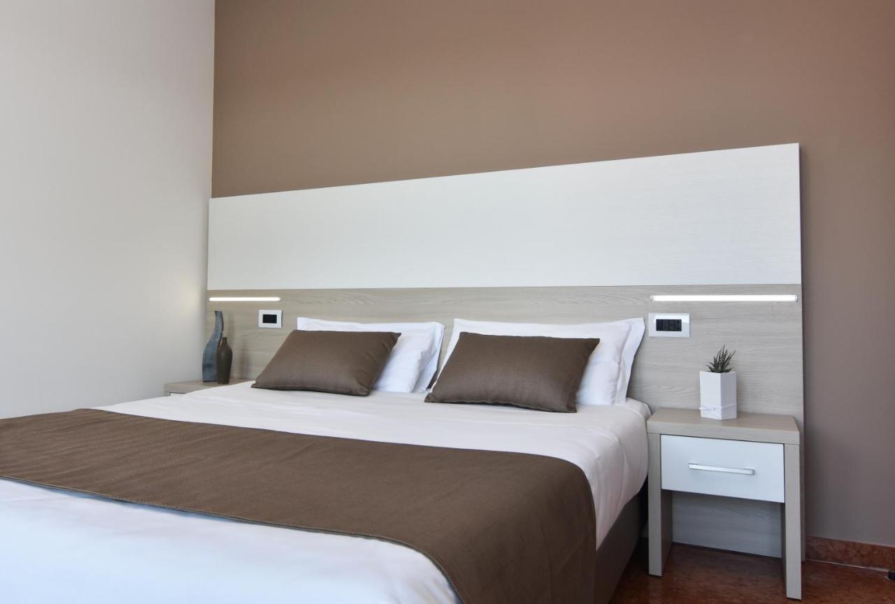 Superior One-Bedroom Apartment