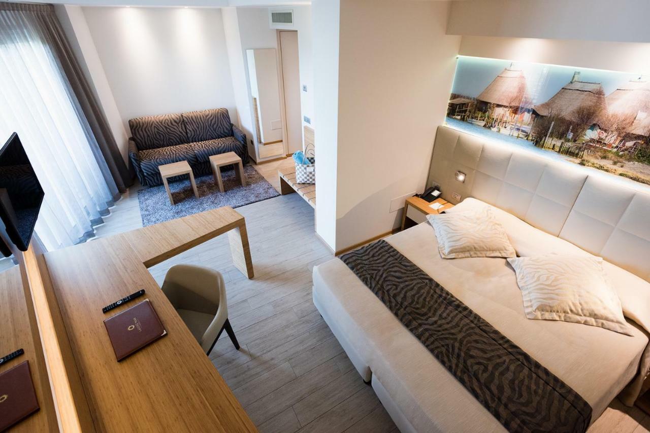 Junior Suite Lateral Sea View