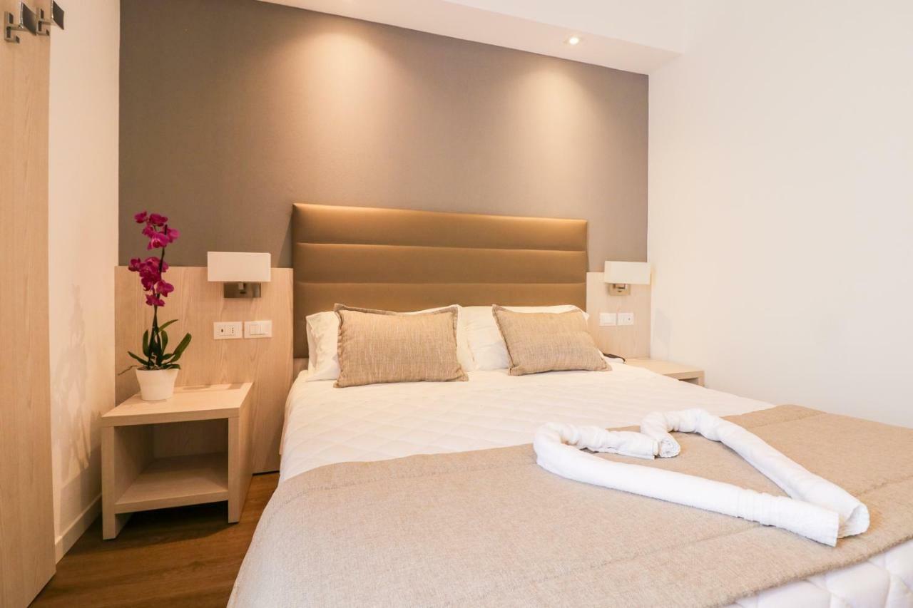 Double or Twin Room Partial Sea View