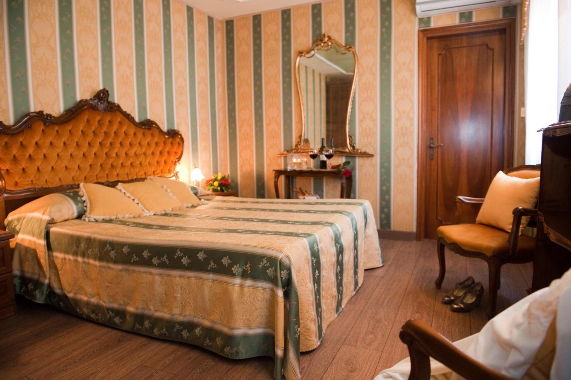 Double Room Canal View