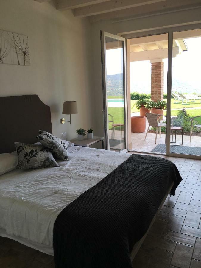 Doppelzimmer mit Poolblick