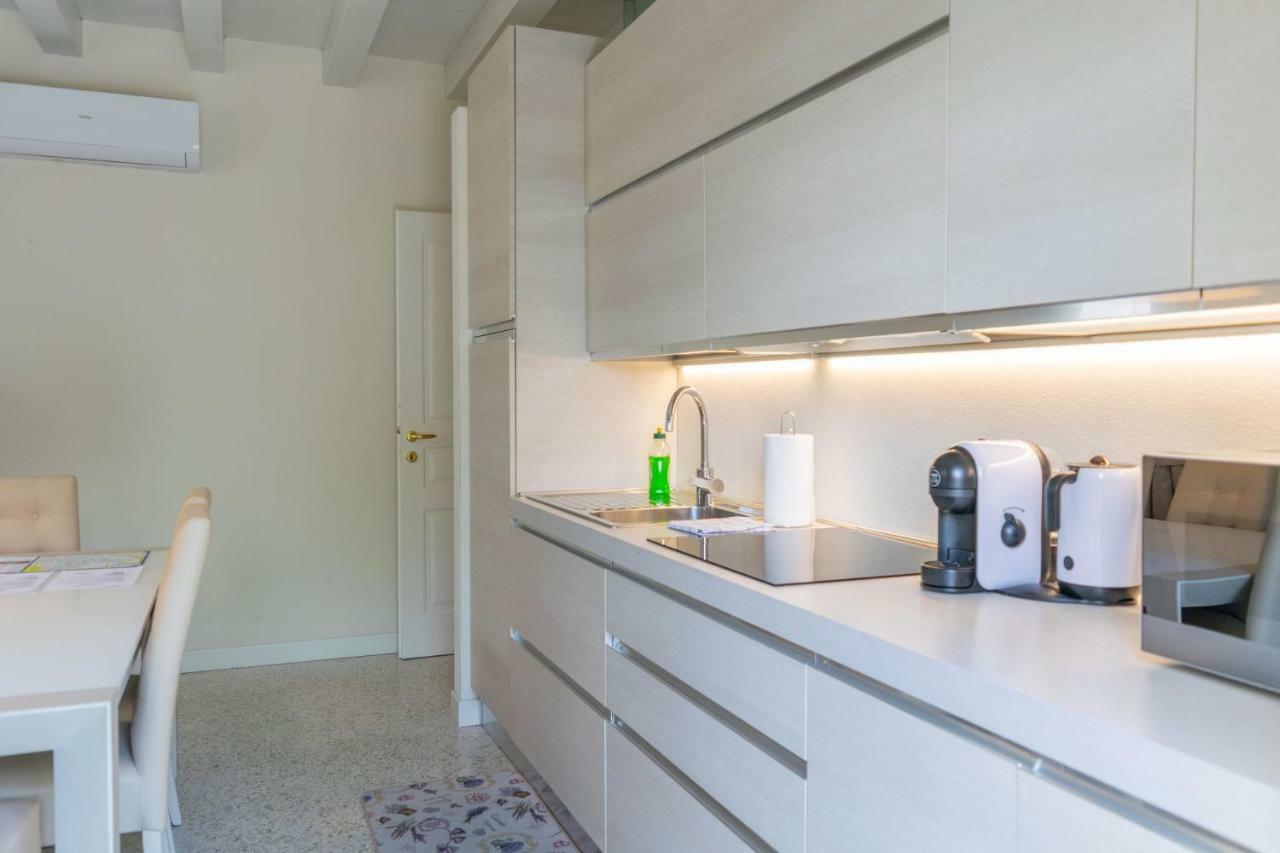 Apartment with Terrace,835143821:JPEG