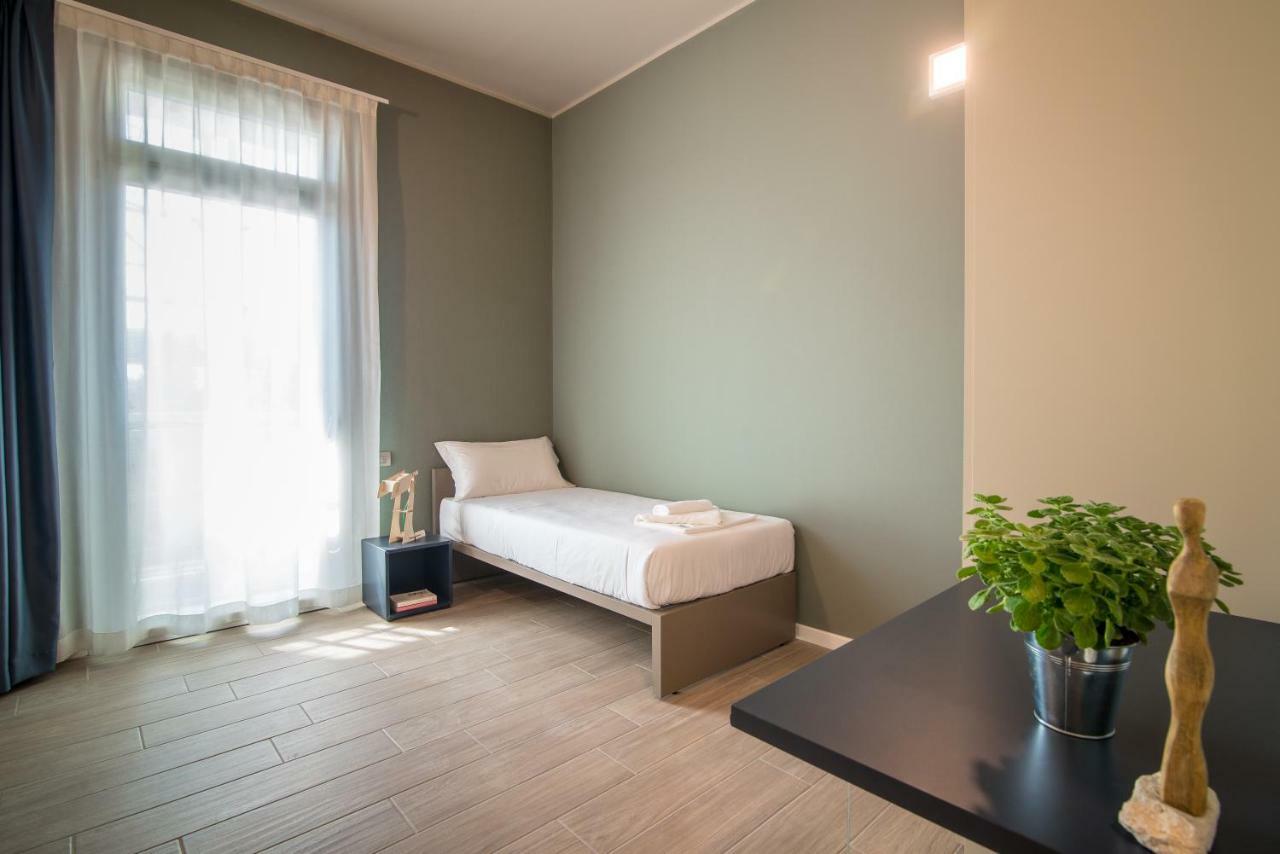 Single Room,1094180571:JPEG