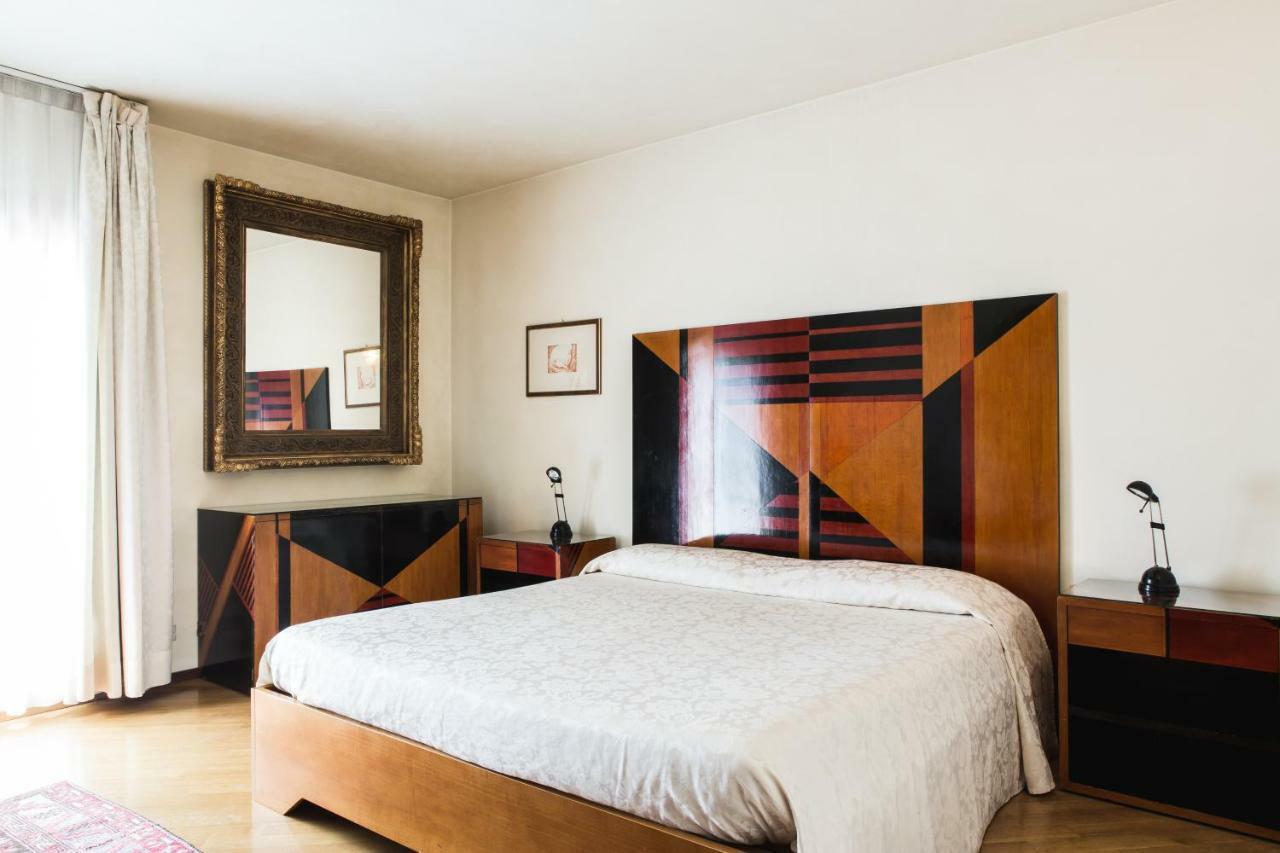 Double Room,1418208906:JPEG