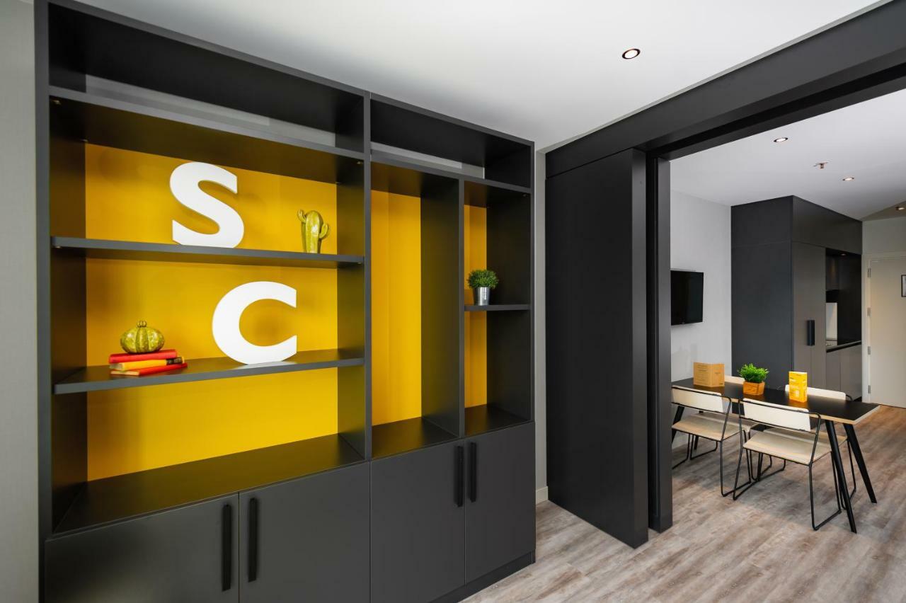 Superior Studio,846657764:JPEG