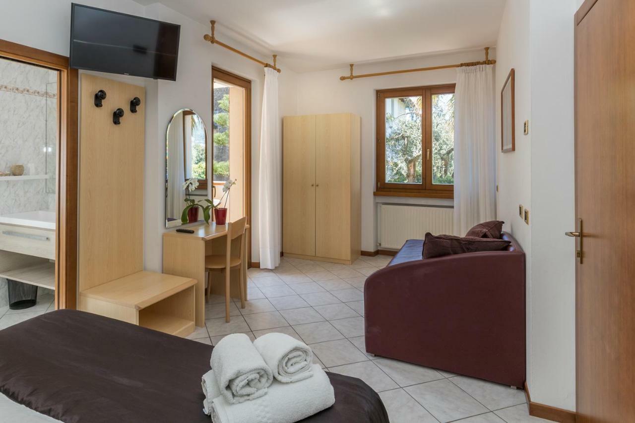 Triple Room,851447366:JPEG