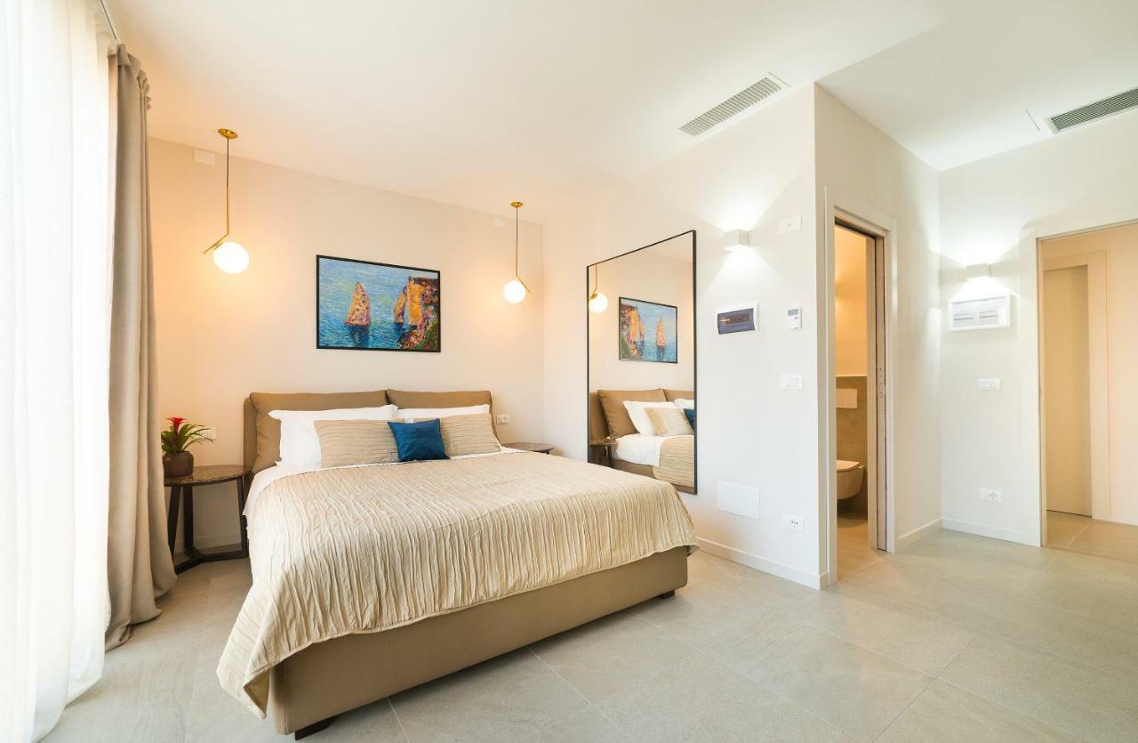 Deluxe Triple Room,876956243:JPEG