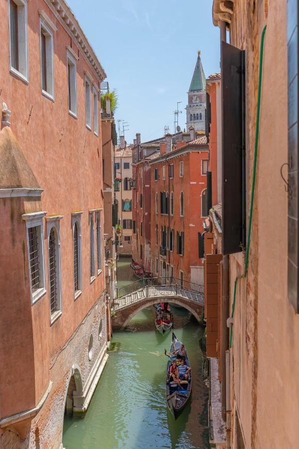 Superior Double Room with Private External Bathroom and Canal View