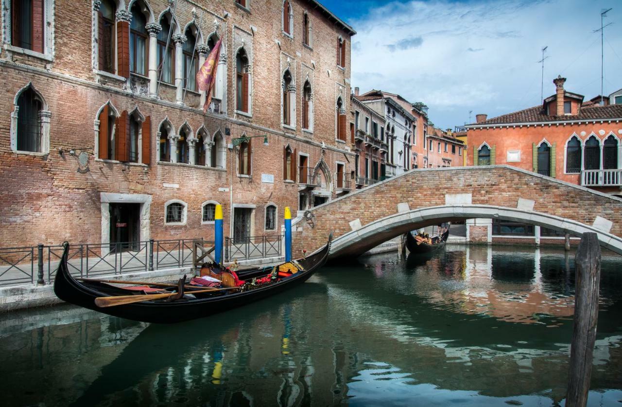 Superior Double Room with Canal View