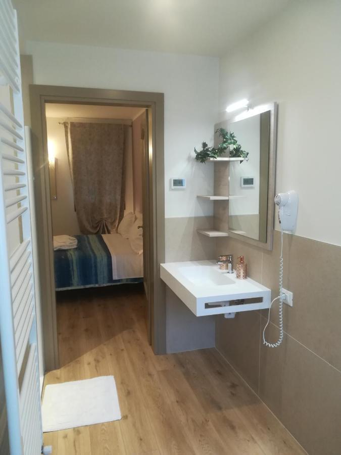Double or Twin Room Disability Access