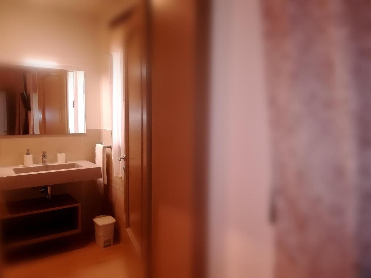 Deluxe Double or Twin Room,927538105:JPEG