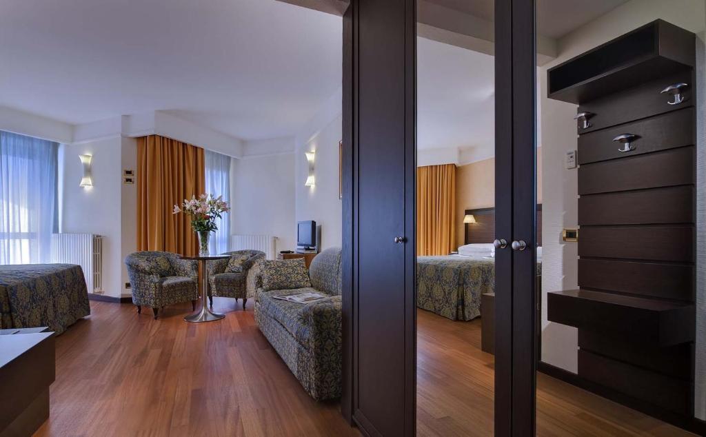 Junior Suite,704721949:JPEG