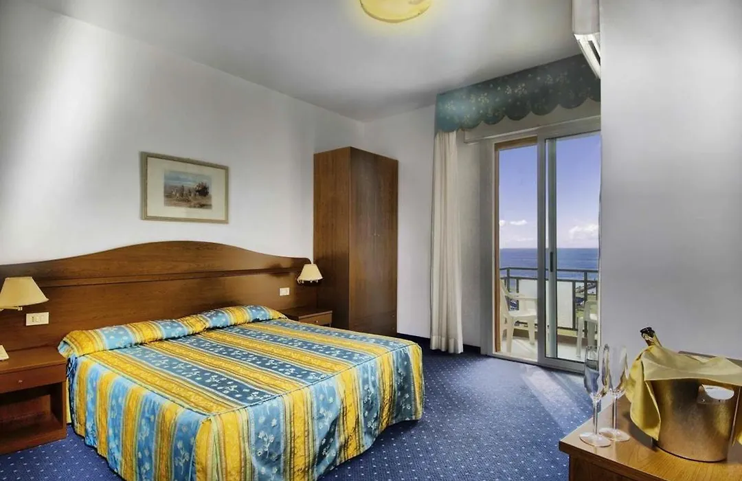 Hotel London-1