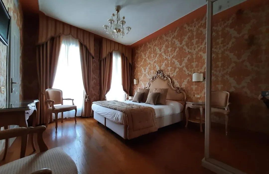 Murano Palace-1