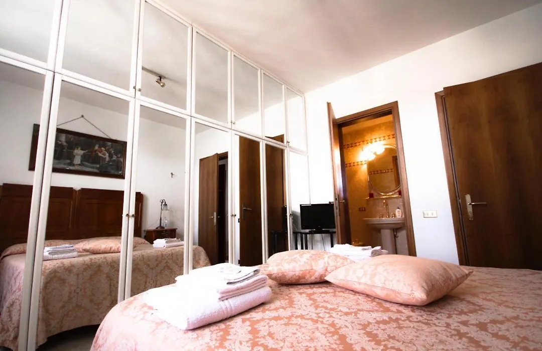 Alla Villa Liberty Bed&Breakfast-1
