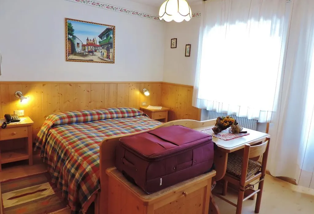 Albergo Ombrettola-1