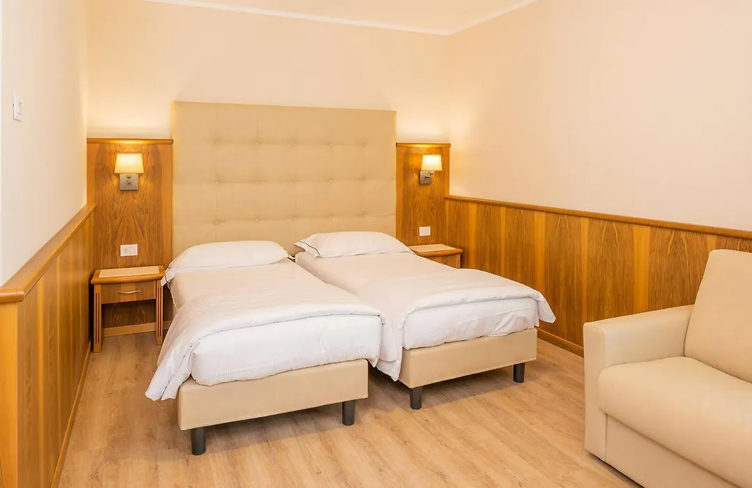 Hotel Centrale-1