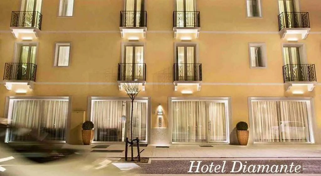 Hotel Diamante-1