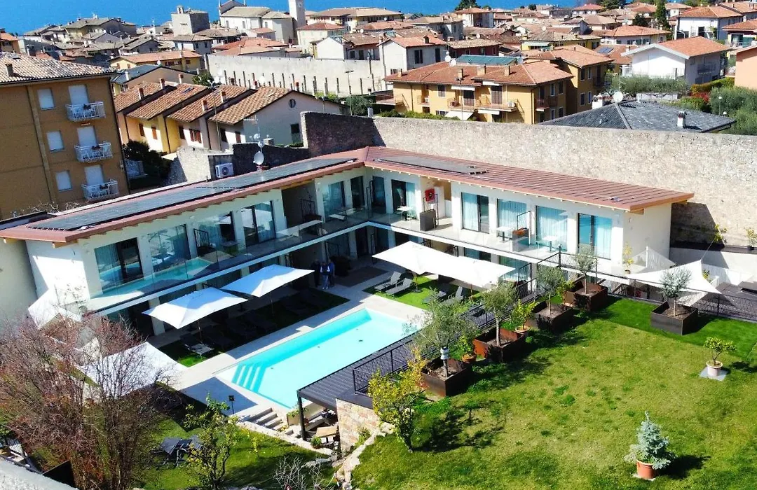 Relais Limonaia - Suites & Garden Spa-1