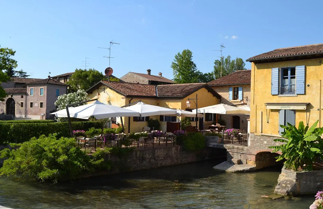 Le Finestre Su Borghetto-1