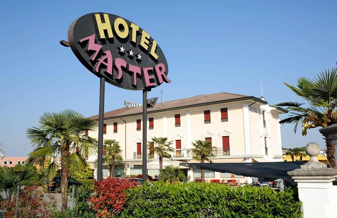 Hotel Master-1