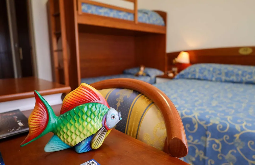 Easy Hotel Meryon-1
