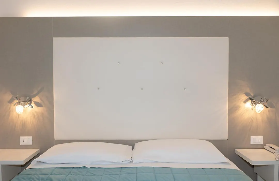 Hotel & Aparthotel Carinthia S-1