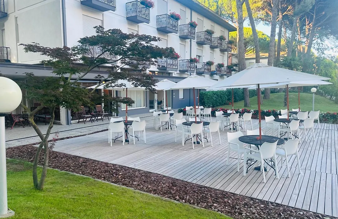 Hotel Laura-1