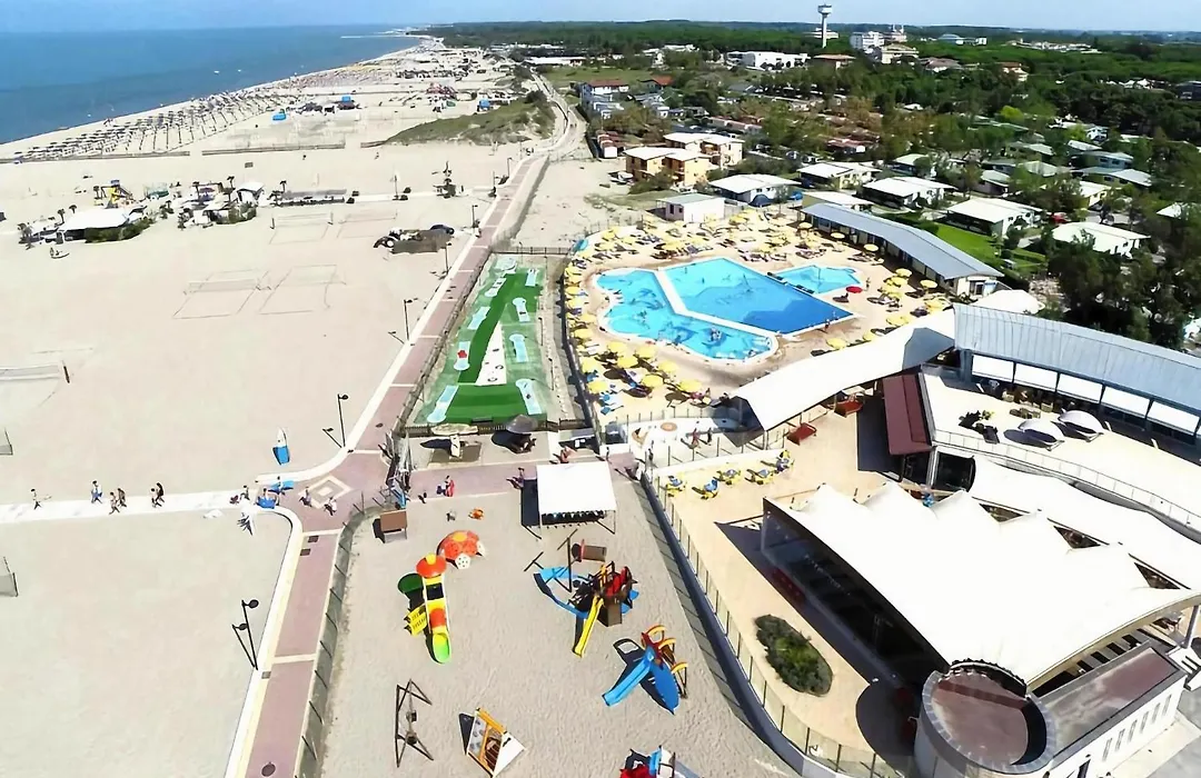 Resort Rosapineta Sud In Rosolina Mare-1