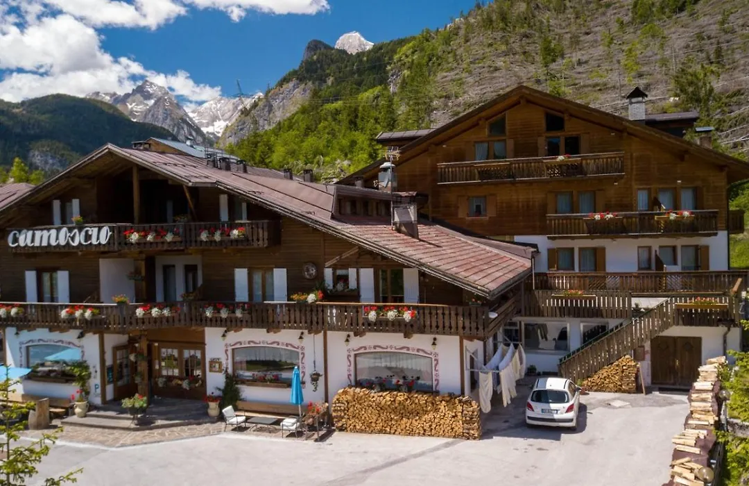 Hotel Camoscio-1