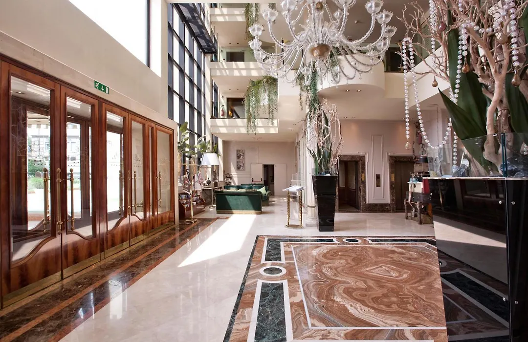 Hotel Leon D'Oro-1