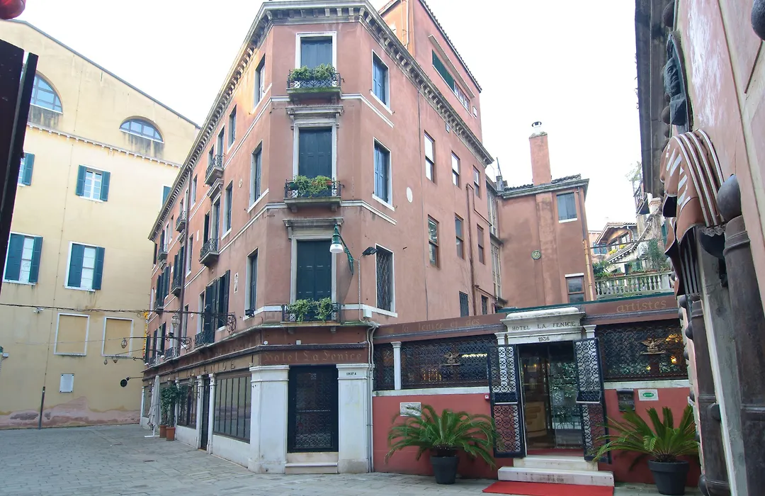 Hotel La Fenice Et Des Artistes-1