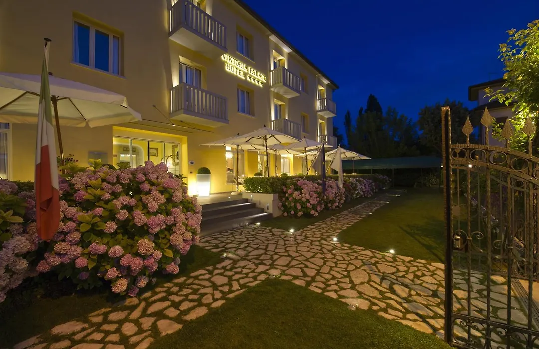 Viktoria Palace Hotel-1