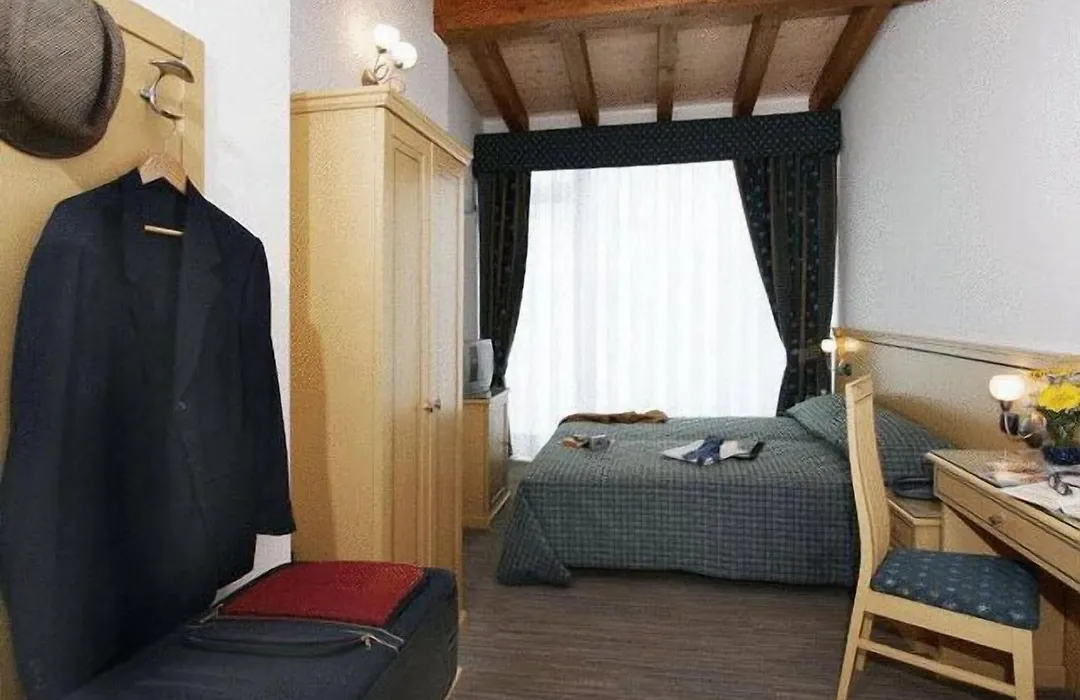 Hotel Mary-1