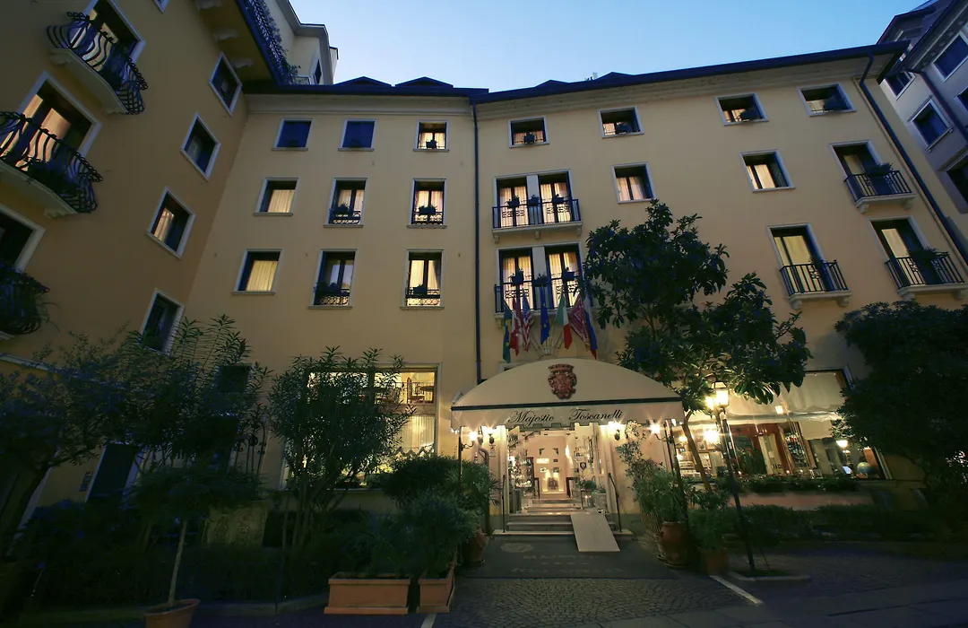 Majestic Toscanelli (centro storico)-1