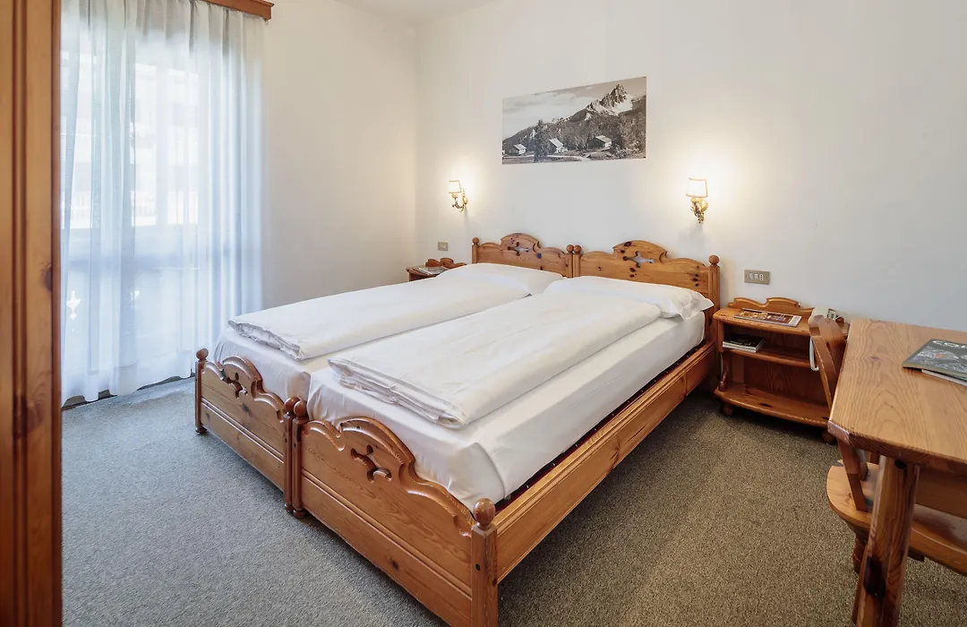 Hotel Al Larin-1